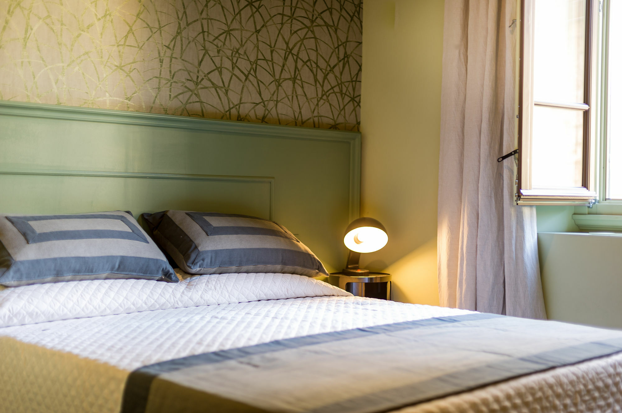 Arnobio Florence Suites Εξωτερικό φωτογραφία
